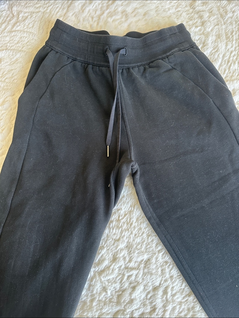 lululemon Scuba High rise Black Ribbed Cuff Joggers - Picture 3 of 5